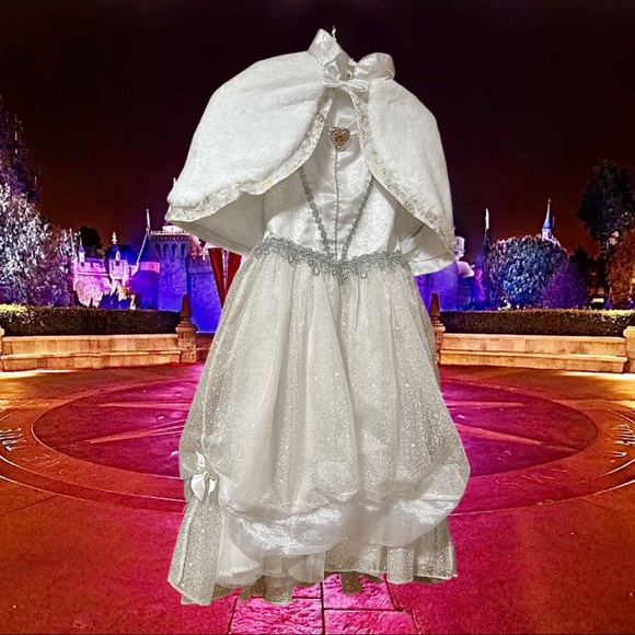 Disney Resorts Princess wedding dress costume w/ Disney Light Up